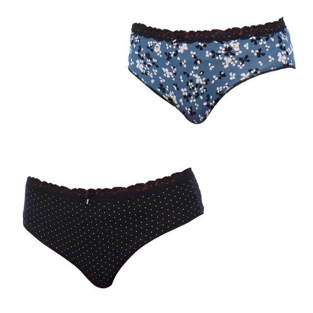 Pack of women's brislip panties made of soft cotton, ideal for providing comfort and breathability all day long.

 Details:

 - Classic brief cut that ensures comfortable and flattering coverage.
 - Finished with elastic lace at the waist for a feminine and delicate fit.
 - Made of soft cotton that guarantees freshness and comfort.
 - Decorated with a small bow and pearls on the front.
 - Available in a variety of prints that provide style and versatility.

 These panties are the perfect choice for those looking for comfortable, practical underwear with a feminine touch.
 Composition: 95% Cotton, 5% Elastane
 Care:
- Hand wash or delicate cycle.
 - Use mild detergent.
 - Do not use bleach.
 - Air dry.
 - Do not iron.