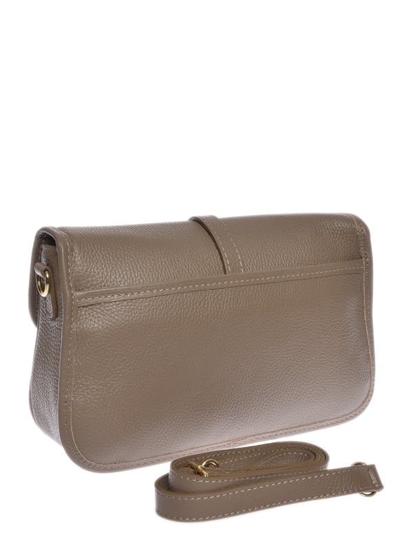 Bolso cruzado  
100% cuero de vaca  
Cierre superior con cremallera  
Solapa magnética frontal sobre cierre  
Bolsillo interno con cremallera  
Dimensiones: 17x25x7 cm  
Correa para el hombro: 120 cm ajustable  
