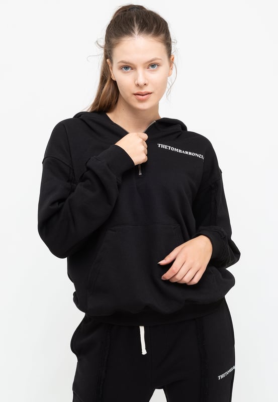 Tom Barron Dames trainingspak met kwart rits en logo in oversize