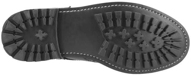 Heren Cotswold schoenen Quenington Commando brogue, vervaardigde schoen met een premium leren bovenwerk, gestileerd met een klassieke volledige wing-tip neus. Klassieke Goodyear-welt constructie met zware commando zool. Vetersluiting met 4 oogjes.