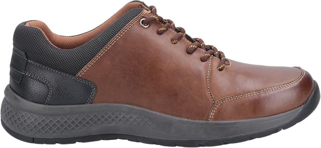 Rollright is a men's stylish yet versatile lace up casual shoe with leather uppers, memory foam for comfort and flat TPR sole.Memory Foam. 
Lightweight Sole Unit. 
Smooth Leather Upper.