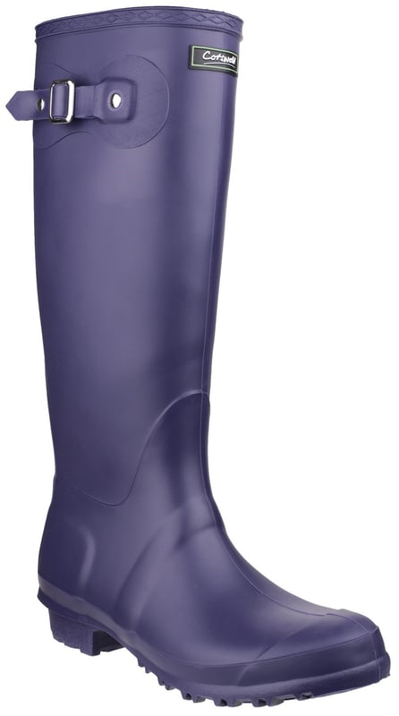 These classic style wellies are a must for the wet weather, featuring a side buckle strap these wellies are perfect for keeping your feet dry when the weather is looking cloudyCotswold Sandringham Buckle-Up Wellington. 
Side buckle straps. 
Classic style wellington. 
Fully Waterproof. 
Calf circumference of 360mm.