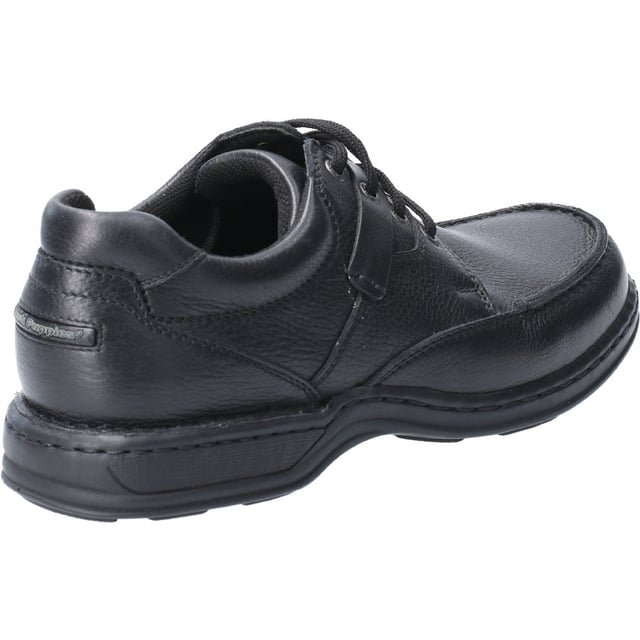 Heren casual veterschoen Randal II van Hush Puppies; perfect voor ontspannen dagelijks gebruik met comfortabele casual leren bovenkant, gewatteerde kraag, ademende voering, inlegzool met body gel technologie en slijtvaste zool voor superieur comfort de hele dag.