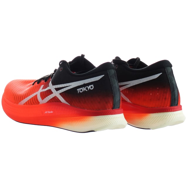 ASICS MetaSpeed ​​Sky Women's Pink Trainers: una opción de calzado innovadora e innovadora diseñada para mejorar su experiencia en funcionamiento. Con su llamativo color rosa, tecnología avanzada y características especializadas, estos entrenadores están listos para ayudarlo a alcanzar sus objetivos de funcionamiento con comodidad y estilo.

Características clave:

Color rosa llamativo: los entrenadores ASICS MetaSpeed ​​Sky Sky vienen en un color rosa vibrante que agrega un toque de energía y estilo a su atuendo.

Tecnología de funcionamiento avanzado: estos entrenadores a menudo incorporan tecnología de ejecución avanzada, ofreciendo características diseñadas para optimizar su rendimiento y comodidad.

Amortiguación receptiva: muchos modelos ASICS presentan tecnología de amortiguación receptiva que proporciona una excelente absorción de choque y retorno de energía, reduciendo el impacto y mejorando su eficiencia de funcionamiento.

Materiales transpirables: los entrenadores a menudo usan materiales transpirables en la parte superior para promover el flujo de aire y mantener los pies frescos durante las carreras.

Diseño especializado: la serie MetaSpeed ​​Sky está diseñada específicamente para la velocidad y la carrera de larga distancia, con características adaptadas para admitir su rendimiento.

Ajuste tipo calcetín: estos entrenadores a menudo ofrecen un ajuste similar a un calcetín que abraza los pies y minimiza el deslizamiento, proporcionando una sensación segura y cómoda.

Uso versátil: mientras están diseñados para correr, los entrenadores ASICS MetaSpeed ​​Sky también son adecuados para otras actividades deportivas y ropa casual.

Diseño moderno: la combinación de tecnología avanzada y un color audaz crea una apariencia moderna y elegante, lo que le permite mostrar su destreza con estilo.

Dirigido por el rendimiento: ASICS es conocido por su compromiso con el rendimiento deportivo, y la serie MetaSpeed ​​Sky está diseñada para proporcionar el apoyo y la capacidad de respuesta necesaria para una carrera eficiente.