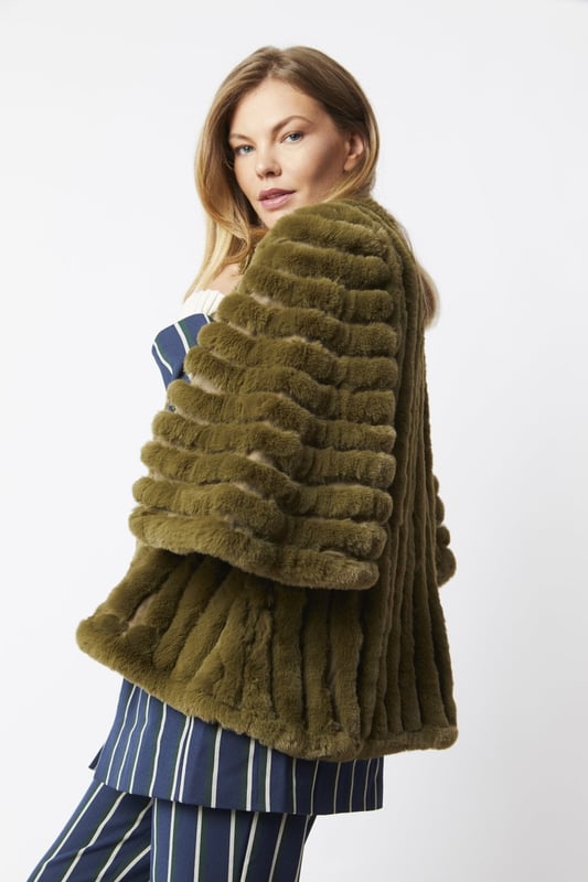 Jayley faux fur cape store