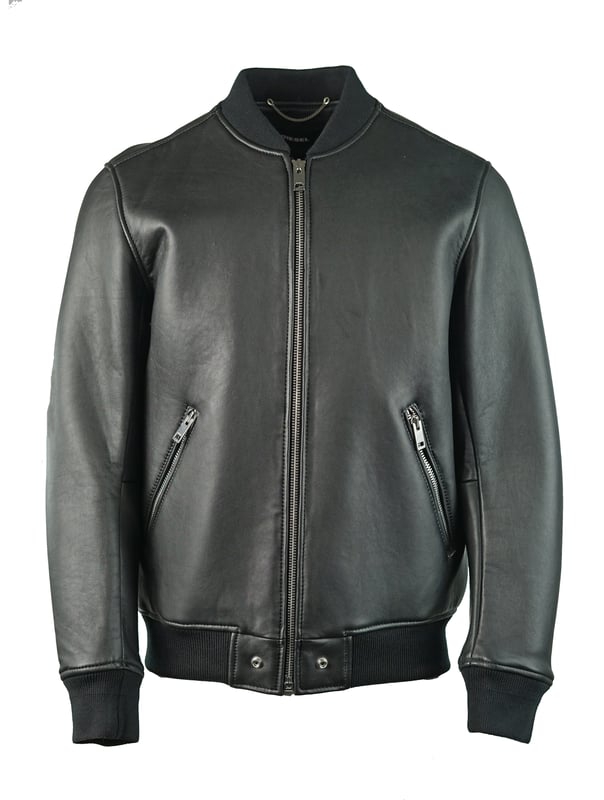 Veste en cuir Diesel L-Bluff 900. 100 % cuir de mouton. Ouverture centrale zippée. Blouson. 2 poches avant zippées. Bas et manches élastiqués