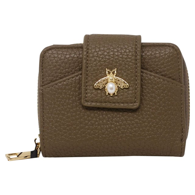 Holds 10 Cards. Notes and Zipped Coin Purse. Delivered in Gift Box. H:9cm W:12cm D: 2cm.Material: PU Leather. SKU: HB328702