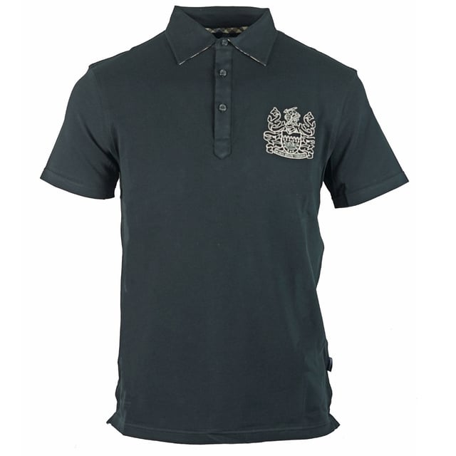 Aquascutum Aldis Logo Svart polotröja. Aquascutum Aldis Logo Svart Polotröja. Signature Check på undersidan av kragen, korta ärmar. Stretchpassform 94% bomull 6% elastan. Normal passform, passar perfekt i storlek. QMP027 02
