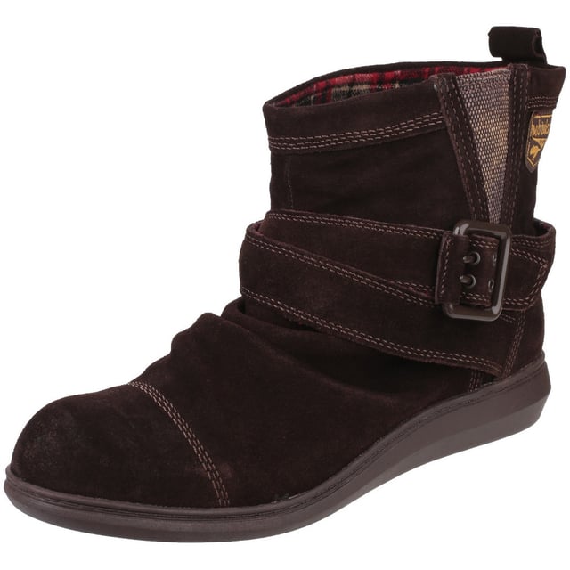 Mint is a cute ankle boot with ankle strap, fabric dart and loop on the back, perfect for everyday wear. A great essential for your wardrobe that your feet will adore.