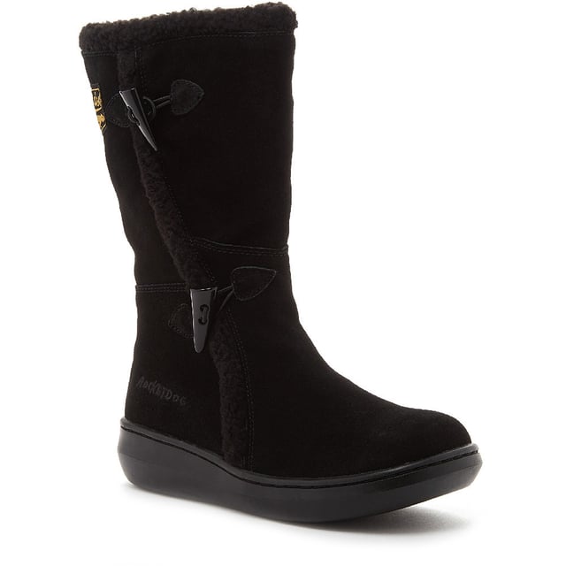 Treat your feet to the snug Slope boot. Lined with faux shearling and with inner zip opening