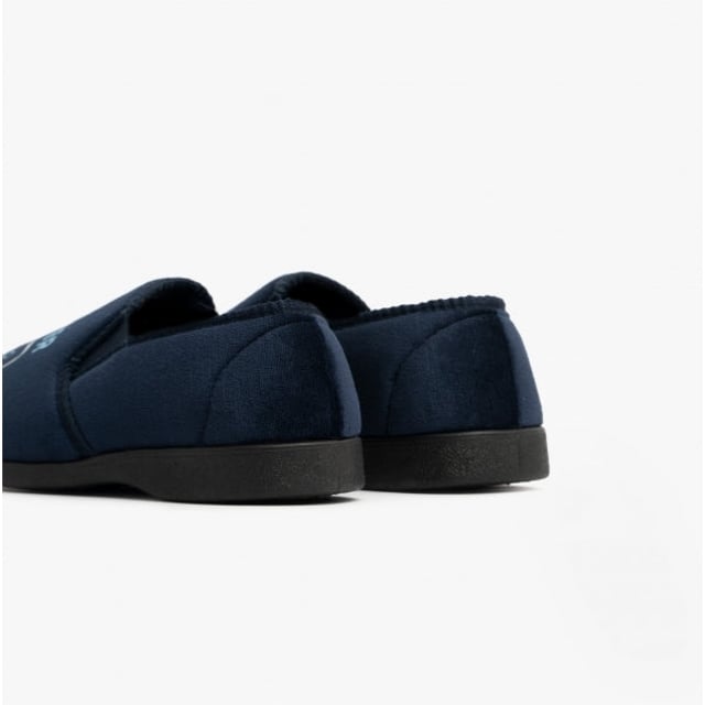 Let the youngster in your life showcase their passion with these Zedzzz junior Gamer slippers, delivered in a navy upper with a fun gaming decal and durable outsole.- Velour upper
- Twin gussets for east wear
- Slip on silhouette
- Textile Covered Injected Sole