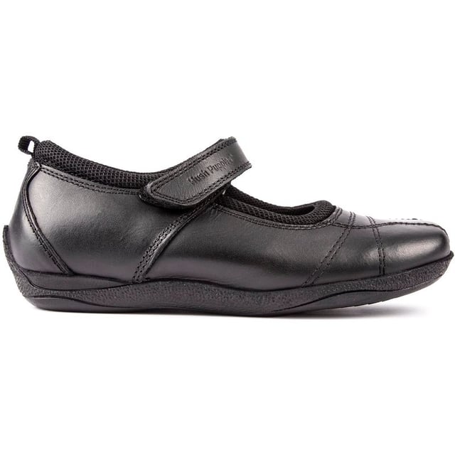If school shoes need to work and look the part, try the stylish, yet dressy and comfortable Hush Puppies Clara. These black strapped ballerinas, in Mary Jane style, feature a microfresh insole, padded collar and hook & loop closure and an upper made of high quality leather.