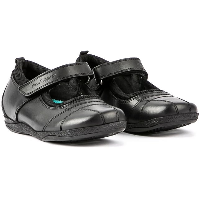 If school shoes need to work and look the part, try the stylish, yet dressy and comfortable Hush Puppies Clara. These black strapped ballerinas, in Mary Jane style, feature a microfresh insole, padded collar and hook & loop closure and an upper made of high quality leather.