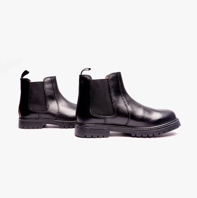 Roamers Roamers B525A Unisex Kids Leather Chelsea Boots Black

 Upper Material: Leather

Lining Material: Synthetic

Sole Material: Synthetic

Closure/Fastening: Pull-On

Features: Comfort,Breathable

Toe Shape: Round

Shoe Width: Regular

Item Weight: 0.55 KG

Heel Height: Flat (Under 2.5cm)

Shoe Shaft Height: Ankle

Boot Style: Chelsea Boots

Gift Boxed: No
Product Code: B525A