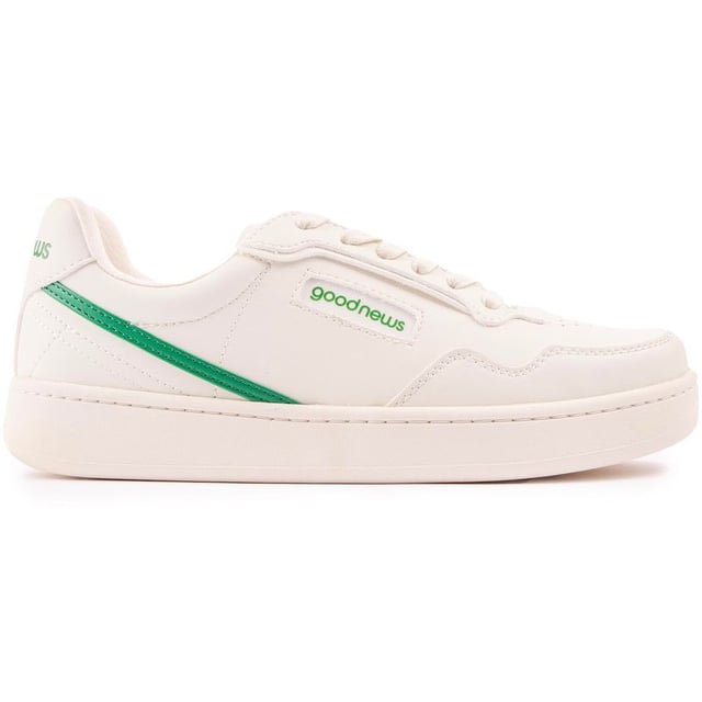 El Mack es un zapato de corte con vibras retro y una sostenibilidad innovadora. La zapatilla está hecha de materiales veganos como BioVeg y botellas de plástico recicladas. Un paso en la dirección correcta, hacia un futuro esperanzador, con este zapato cómodo, elegante y sostenible de Good News.
