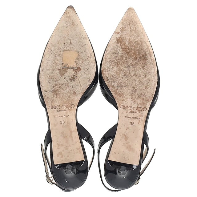 VINTAGE, RRP AS NEW
 Step into timeless elegance with the Jimmy Choo Tilly Slingback Kitten Heel Pumps in sleek black patent leather. These sophisticated pumps offer a perfect blend of classic style and modern design, making them a must-have for any wardrobe. Crafted from high-quality black patent leather, these pumps have a glossy, polished finish that exudes luxury. The delicate slingback strap provides a secure fit, while the refined kitten heel adds a touch of height and comfort, making them perfect for all-day wear. The pointed toe design enhances the sleek, elegant silhouette, making them suitable for both office settings and evening occasions.

Jimmy Choo Tilly Slingback Kitten Heel Pumps in Black Patent Leather

Condition: Very good
Signs of wear: Minor markings, Lightly used but very well maintained. Minor mark at soles & creasing, light scuffing at the soles and heels.
Packaging: Dust bag
Color: Black
Material: Leather | patent leather
Size: EU | 36/IT36/UK3/US6
Measurements: Heel height: 55; Insole length: 260
SKU: TONPUGBSH453608W