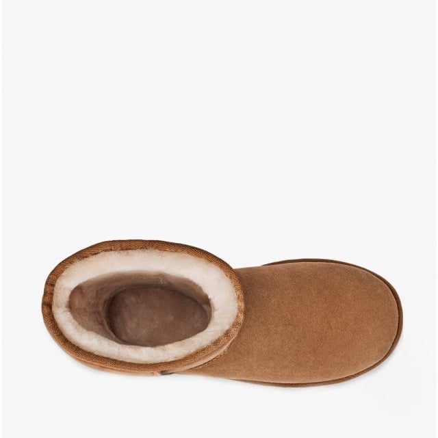 UGG CLASSIC TALL II Womens Sheepskin Boots Chestnut UGG UGG CLASSIC TALL II Womens Sheepskin Boots Chestnut
Upper Material: Sheepskin
Closure/Fastening: Pull-On
Features: Warm Lining
Toe Shape: Round
Shoe Width: Regular
Item Weight: 1 KG
Heel Height: Flat (Under 2.5cm)
Boot Style: Shearling Boots
Gift Boxed: No
Product Code: 1016224-CHE
