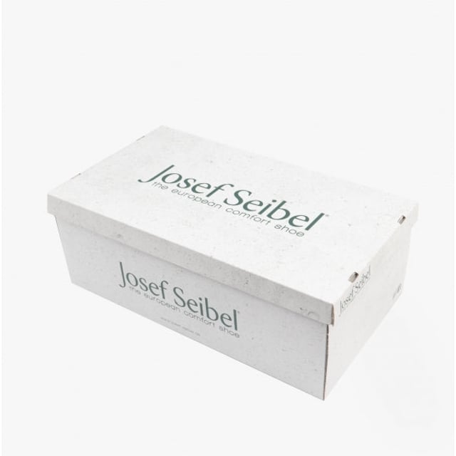 Josef Seibel Josef Seibel MAREN 19 Womens Leather Ankle Boots Hibiscus/Combi

 Upper Material: Leather

Lining Material: Synthetic

Sole Material: Rubber

Closure/Fastening: Zip

Features: Warm Lining,Comfort,Breathable

Toe Shape: Round

Shoe Width: Regular

Item Weight: 0.86 KG

Heel Height: Flat (Under 2.5cm)

Shoe Shaft Height: Ankle

Boot Style: Ankle

Gift Boxed: No
Product Code: 84619-PL88451
