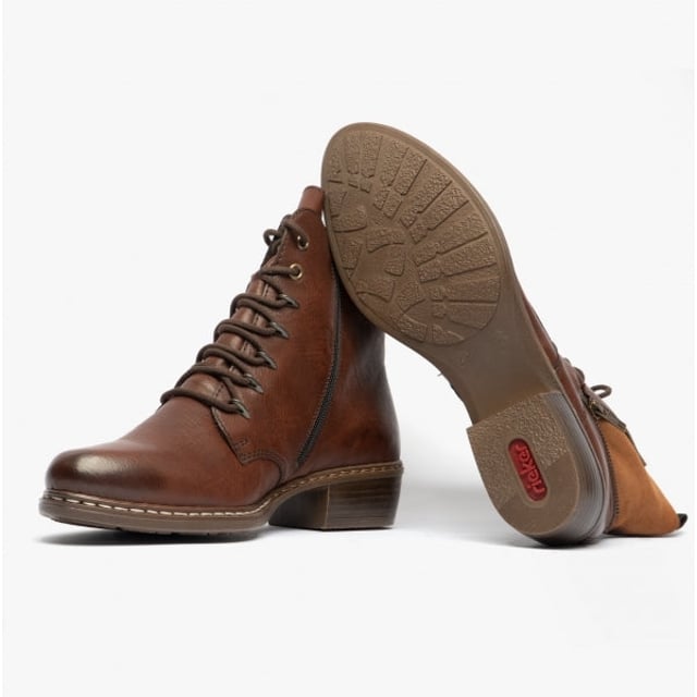 Rieker Rieker Y0800-24 Womens Boots Brown

 Upper Material: Synthetic

Lining Material: Faux Fur

Sole Material: RIRICON-sole

Closure/Fastening: Lace-Up,Zip

Features: Warm Lining

Toe Shape: Round

Shoe Width: Relaxed

Item Weight: 1 KG

Heel Height: Low (2.5-4.9cm)

Boot Style: Ankle Boots

Gift Boxed: No
Product Code: Y0800-24