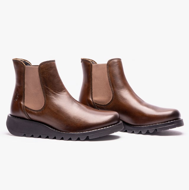 Fly London Fly London SALV Womens Ankle Boots Olive

 Upper Material: Leather

Lining Material: Microfibre

Sole Material: Rubber

Closure/Fastening: Pull-On

Features: Comfort,Elasticated Side Panel

Shoe Width: Regular

Item Weight: 1 KG

Heel Height: Low (2.5-4.9cm)
Product Code: P143195087