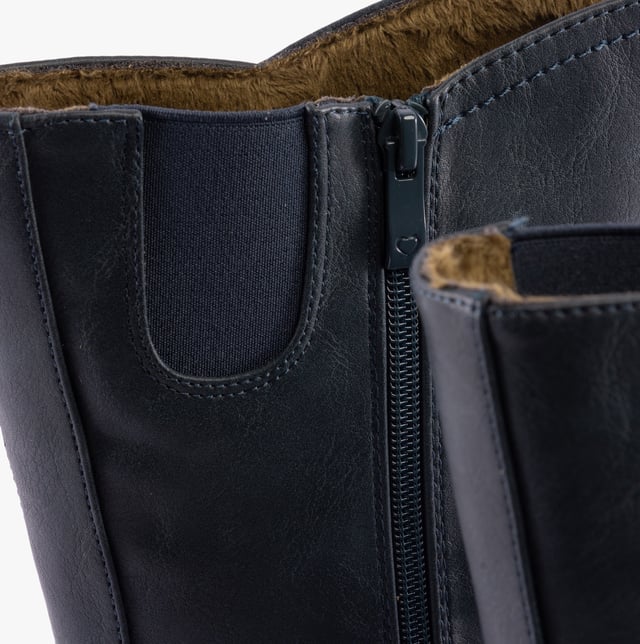 Heavenly Feet Heavenly Feet BELLA Womens Mid-Calf Boots Ocean

 Upper Material: Faux Leather

Lining Material: Textile

Sole Material: Rubber

Closure/Fastening: Zip

Features: Comfort

Heel Type: Wedge

Toe Shape: Round

Shoe Width: Regular

Item Weight: 1 KG

Heel Height: Low (2.5-4.9cm)

Shoe Shaft Height: Mid-Calf

Boot Style: Tall Boots

Gift Boxed: No
Product Code: MB0004432-OCN