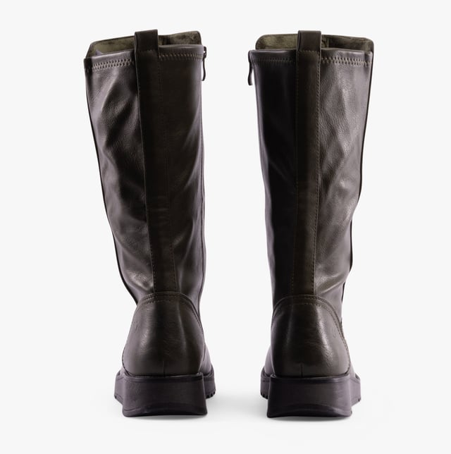 Heavenly Feet Heavenly Feet LUNA Womens Tall Boots Khaki

 Upper Material: Faux Leather

Lining Material: Textile

Sole Material: Rubber

Closure/Fastening: Zip

Features: Comfort,Vegan

Heel Type: Wedge

Toe Shape: Round

Shoe Width: Regular

Item Weight: 1 KG

Heel Height: Low (2.5-4.9cm)

Shoe Shaft Height: Mid-Calf

Boot Style: Tall Boots

Gift Boxed: No
Product Code: TB0004433-KHKI