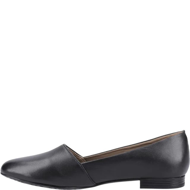 Hush Puppies LOLA Girls School Shoes Black

 Upper Material: Leather

Lining Material: Textile

Sole Material: Rubber

Closure/Fastening: Slip-On

Features: Comfort,Lightweight,Breathable

Toe Shape: Point

Shoe Width: Regular

Item Weight: 0.949 KG

Heel Height: Flat (Under 2.5cm)

Shoe Style: School

Gift Boxed: No
Product Code: HP_LOLA_BLK