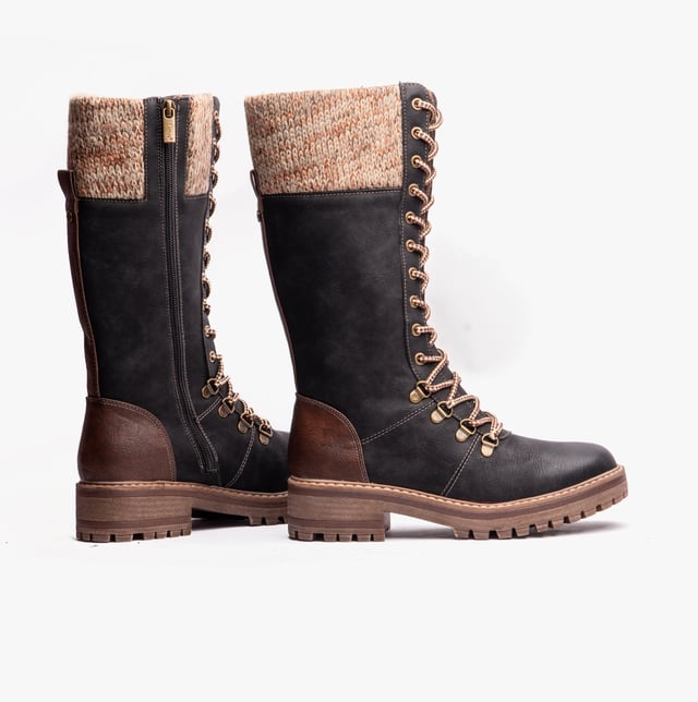 Lotus Lotus TEXAS Womens Boots Black

Closure/Fastening: Lace-Up

Features: Comfort,Warm Lining

Shoe Width: Regular

Item Weight: 1 KG

Heel Height: Low (2.5-4.9cm)

Boot Style: Tall Boots
Product Code: ULB357BB90