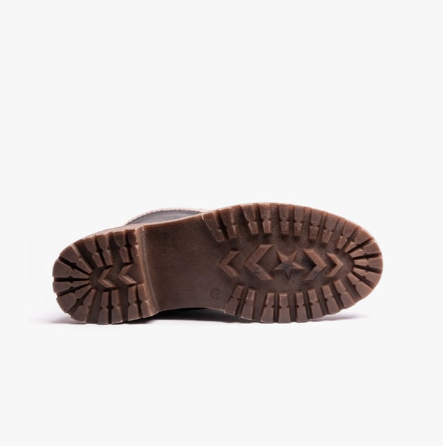 Lotus Lotus TEXAS Womens Boots Black

Closure/Fastening: Lace-Up

Features: Comfort,Warm Lining

Shoe Width: Regular

Item Weight: 1 KG

Heel Height: Low (2.5-4.9cm)

Boot Style: Tall Boots
Product Code: ULB357BB90