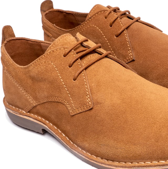 Popps JONAS Mens Lace-Up Desert Shoes Cognac

 Upper Material: Suede

Lining Material: Textile

Sole Material: PVC

Closure/Fastening: Lace-Up

Features: Comfort,Breathable

Toe Shape: Round

Shoe Width: Regular

Item Weight: 0.8 KG

Heel Height: Flat (Under 2.5cm)

Shoe Shaft Height: Low Top

Shoe Style: Casual

Gift Boxed: No
Product Code: JONAS-COG