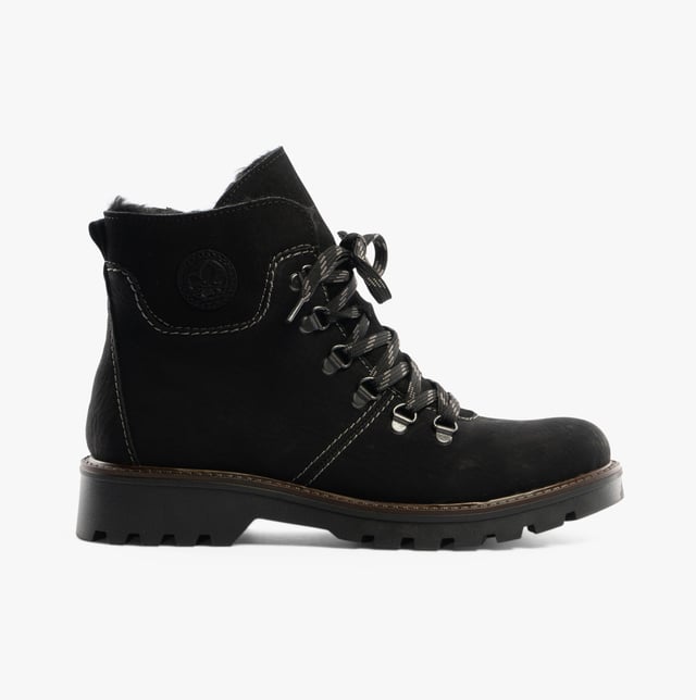 Rieker Rieker 73232-00 Womens Boots Black

 Upper Material: Faux Suede

Lining Material: Textile

Sole Material: Rubber

Closure/Fastening: Lace-Up

Features: Comfort,Warm Lining

Heel Type: Block

Toe Shape: Round

Shoe Width: Regular

Item Weight: 0.8 KG

Heel Height: Low (2.5-4.9cm)

Shoe Shaft Height: Ankle

Boot Style: Ankle Boots

Gift Boxed: No
Product Code: 73232-00