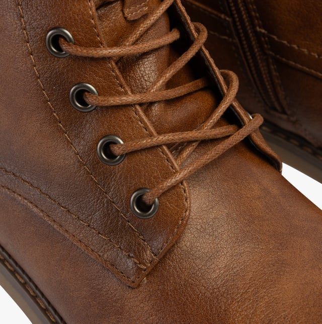Rieker Rieker 92040-24 Womens Boots Brown

 Upper Material: Faux Leather

Lining Material: Textile

Sole Material: Rubber

Closure/Fastening: Lace-Up

Features: Comfort,Buckle

Heel Type: Block

Toe Shape: Round

Shoe Width: Regular

Item Weight: 0.8 KG

Heel Height: Low (2.5-4.9cm)

Shoe Shaft Height: Ankle

Boot Style: Ankle Boots

Gift Boxed: No
Product Code: 92040-24