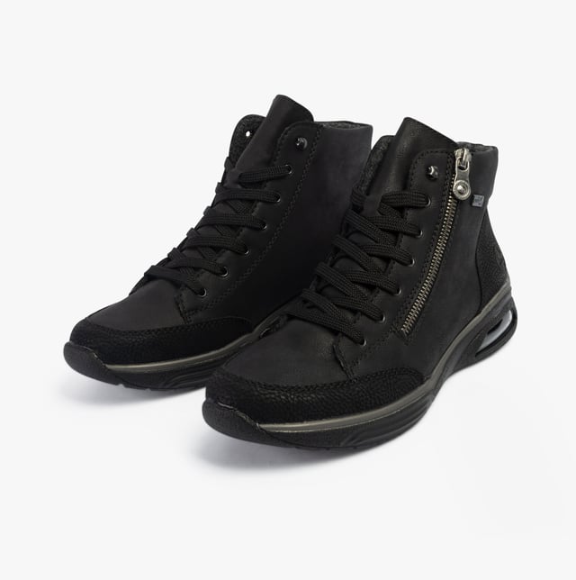 Rieker Rieker M5610-00 Womens Boots Black

 Upper Material: Faux Leather

Lining Material: Textile

Sole Material: Rubber

Closure/Fastening: Zip,Lace-Up

Features: Comfort

Heel Type: Wedge

Toe Shape: Round

Shoe Width: Regular

Item Weight: 0.8 KG

Heel Height: Low (2.5-4.9cm)

Shoe Shaft Height: Ankle

Boot Style: Ankle Boots

Gift Boxed: No
Product Code: M5610-00