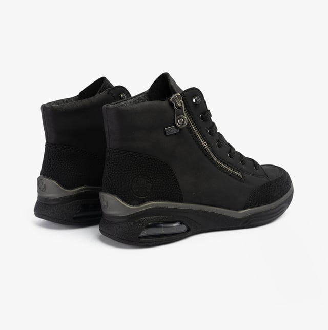 Rieker Rieker M5610-00 Womens Boots Black

 Upper Material: Faux Leather

Lining Material: Textile

Sole Material: Rubber

Closure/Fastening: Zip,Lace-Up

Features: Comfort

Heel Type: Wedge

Toe Shape: Round

Shoe Width: Regular

Item Weight: 0.8 KG

Heel Height: Low (2.5-4.9cm)

Shoe Shaft Height: Ankle

Boot Style: Ankle Boots

Gift Boxed: No
Product Code: M5610-00