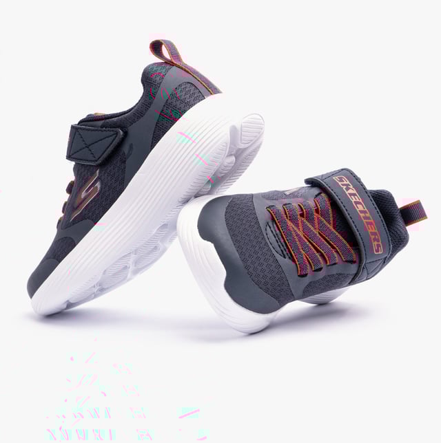 Skechers 405095L/NVRD GO RUN 400 V2 Boys Trainers Navy/Red

 Upper Material: Synthetic/Mesh

Lining Material: Textile

Sole Material: Rubber

Closure/Fastening: Lace-Up,Touch Fasten

Features: Comfort,Lightweight

Toe Shape: Round

Shoe Width: Relaxed

Item Weight: 0.5 KG

Heel Height: Low (2.5-4.9cm)

Shoe Shaft Height: Low Top

Trainer Style: Casual

Gift Boxed: No
Product Code: 405095L/NVRD