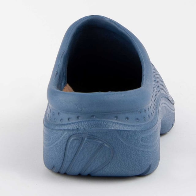 Comfortable clog for women. Comfortable fit. Padded removable insole. Manufactured by other brands for our brand.