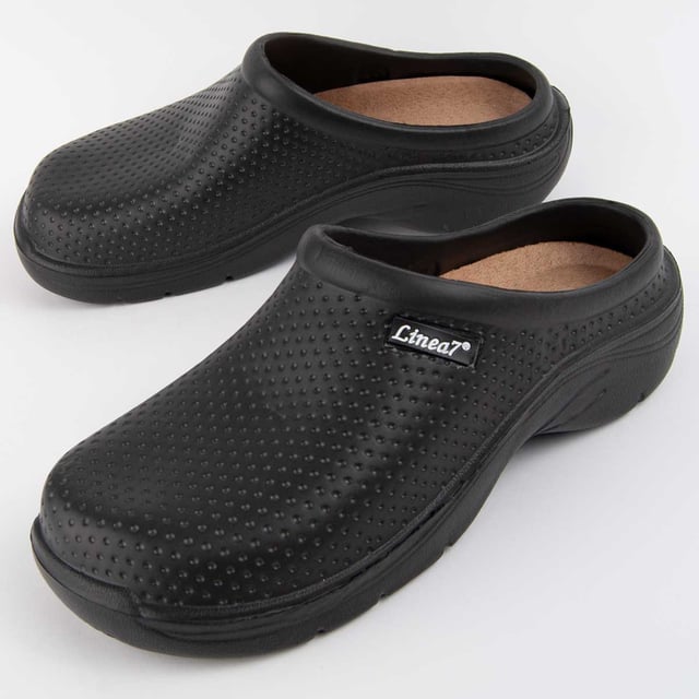 Bequeme Clogs für Damen. Bequeme Passform. Abnehmbare, gepolsterte Einlegesohle. Hergestellt von anderen Marken für unsere Marke.