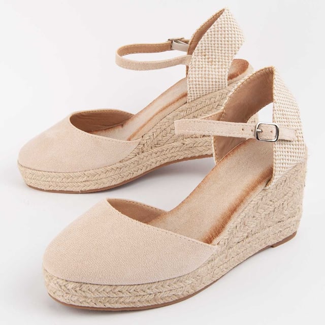 Wedges für Damen. Bequeme Passform. Hergestellt von anderen Marken für unsere Marke. Ungefährliche Maße: 8 cm Absatz und 2 cm Plattform.