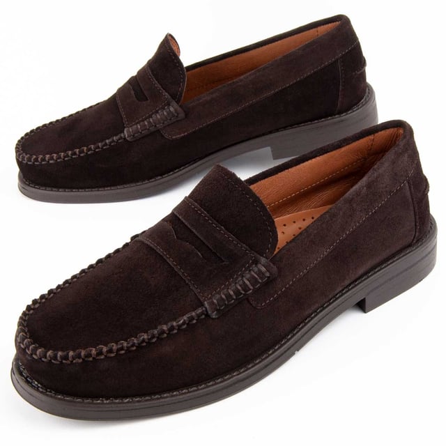 Purapiel warranty, 10 years of guarantee. Casual moccasin for men. Made of 100% natural leather free of Chromium VI. Highest quality materials. Manufactured by other brands for our brand.