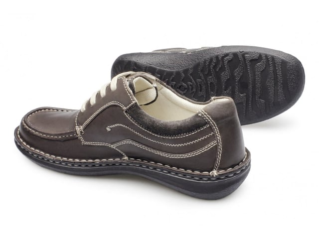 Dr Keller JUPITER Mens Leather Lace Up Shoes Brown

 Upper Material: Leather

Closure/Fastening: Lace-Up

Features: Comfort

Toe Shape: Round

Shoe Width: Wide

Item Weight: 0.72 KG

Heel Height: Flat (Under 2.5cm)

Shoe Style: Casual

Gift Boxed: No
Product Code: 1/105/156