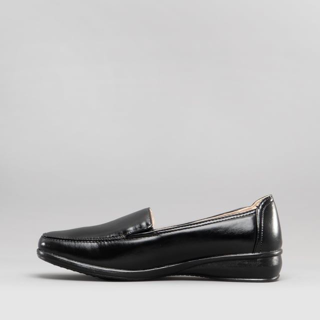 Dr Keller SALLY Womens Slip-On Loafers Black

 Upper Material: Faux Leather

Closure/Fastening: Slip-On

Features: Comfort

Heel Type: Wedge

Toe Shape: Round

Shoe Width: Wide

Item Weight: 0.48 KG

Heel Height: Flat (Under 2.5cm)

Shoe Style: Loafer

Gift Boxed: No
Product Code: A0332BLK