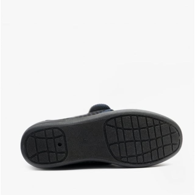 Jo &amp; Joe Jo &amp; Joe DAVID Mens Touch Fasten Slippers Navy

 Upper Material: Synthetic

Lining Material: Fabric

Sole Material: Synthetic

Closure/Fastening: Touch Fasten

Features: Comfort

Toe Shape: Round

Shoe Width: Regular

Item Weight: 0.64 KG

Heel Height: Flat (Under 2.5cm)

Shoe Shaft Height: Low Top

Slipper Style: Full Slipper

Gift Boxed: No
Product Code: DAVID/NVY