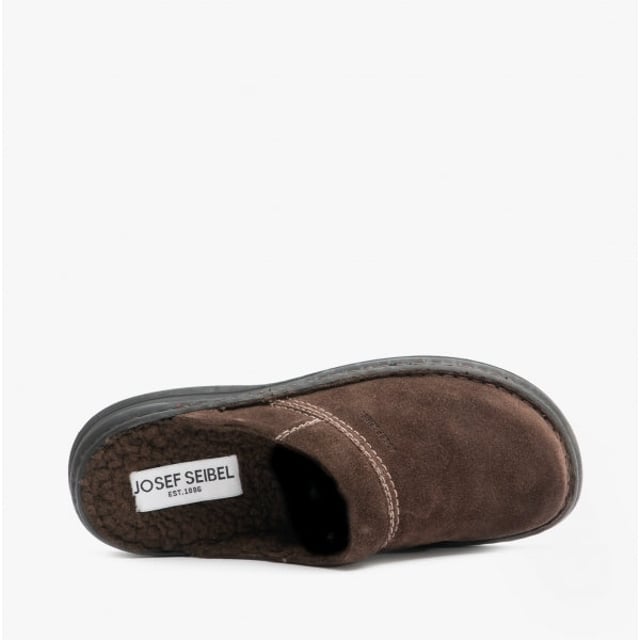 Nuestras zapatillas fabricadas con fina piel de becerro. Para los días fríos, las zapatillas por su cálido forro de felpa. El método de fabricación típico de nuestros zapatos es el cosido preciso a mano. Gracias al ancho de zapato G estas zapatillas ofrecen gran amplitud para los pies normales. El modelo Max 67 es el compañero perfecto para sus momentos de ocio.