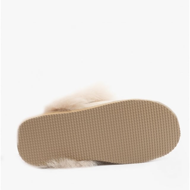 Shepherd Shepherd EVELINA Womens Sheepskin Mules Honey

 Upper Material: Sheepskin

Lining Material: Sheepskin

Sole Material: EVA

Closure/Fastening: Slip-On

Features: Warm Lining

Toe Shape: Round

Shoe Width: Regular

Item Weight: 0.26 KG

Heel Height: Flat (Under 2.5cm)

Slipper Style: Mule

Gift Boxed: No
Product Code: 1929045
