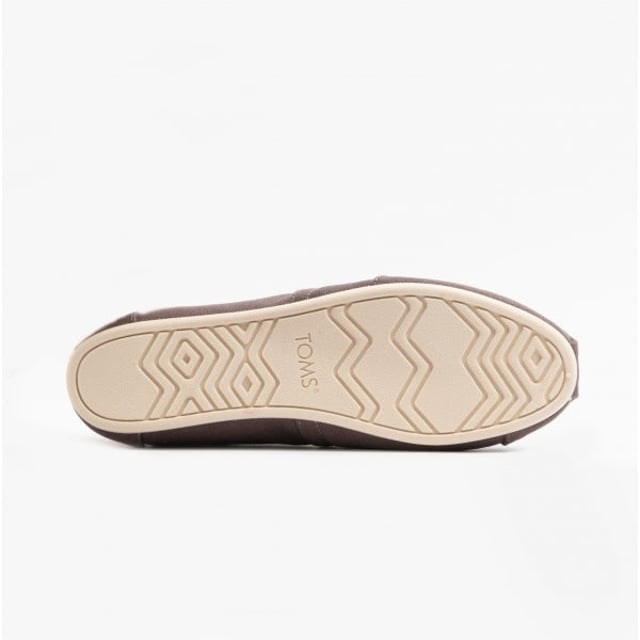 TOMS ALPARGATA Ladies Canvas Espadrilles Grey

 Upper Material: Fabric

Lining Material: Canvas

Sole Material: Rubber

Closure/Fastening: Slip-On

Features: Lightweight,Comfort,Breathable

Toe Shape: Round

Shoe Width: Regular

Item Weight: 0.6 KG

Heel Height: Flat (Under 2.5cm)

Shoe Shaft Height: Low Top

Sandal Style: Sandals

Gift Boxed: No
Product Code: 10017749