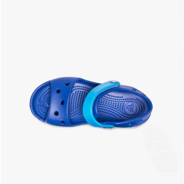 They will dazzle in our kids sandal with cute colours and a comfy fit. Jibbitz charm holes let them add a personal touch.
- Sporty Crocband style for little ones
- Croslite material cushions and comforts
- Heel and ankle strap for a more secure fit
- Comfort Rating: Iconic