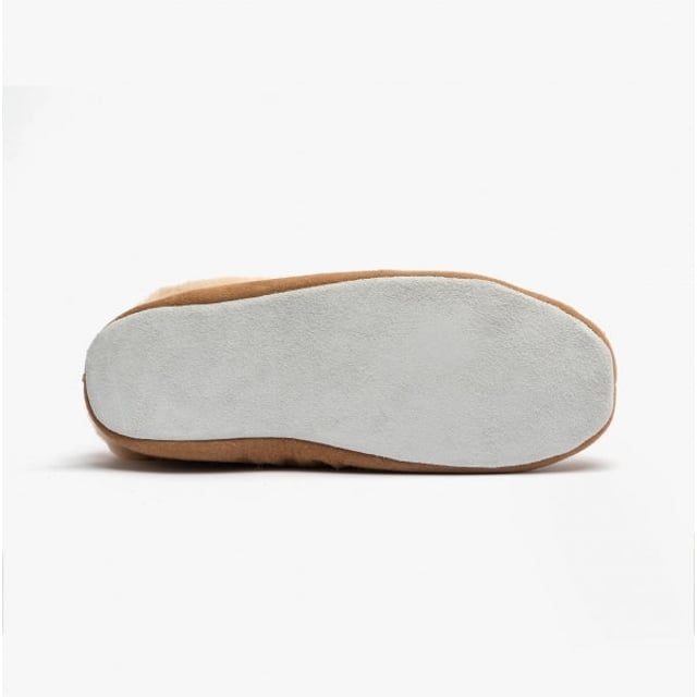 Shepherd Shepherd MOA Womens Sheepskin Slipper Boots Chestnut

 Upper Material: Sheepskin

Lining Material: Sheepskin

Sole Material: Suede

Closure/Fastening: Pull-On

Features: Warm Lining

Toe Shape: Round

Shoe Width: Regular

Item Weight: 0.35 KG

Heel Height: Flat (Under 2.5cm)

Shoe Shaft Height: Ankle

Slipper Style: Slipper Boot

Gift Boxed: No
Product Code: 7242056