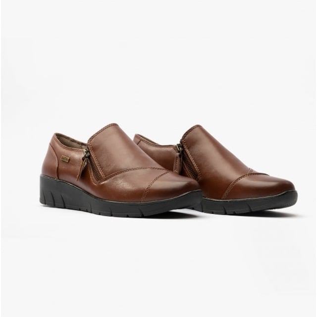 Jana 24660-29-305 Ladies Leather Shoes Brown

 Upper Material: Leather

Lining Material: Synthetic

Sole Material: Synthetic

Closure/Fastening: Zip

Features: Comfort,Breathable,Adjustable

Toe Shape: Round

Shoe Width: Regular

Item Weight: 0.5 KG

Heel Height: Flat (Under 2.5cm)

Shoe Style: Casual

Gift Boxed: No
Product Code: 24660-29-305