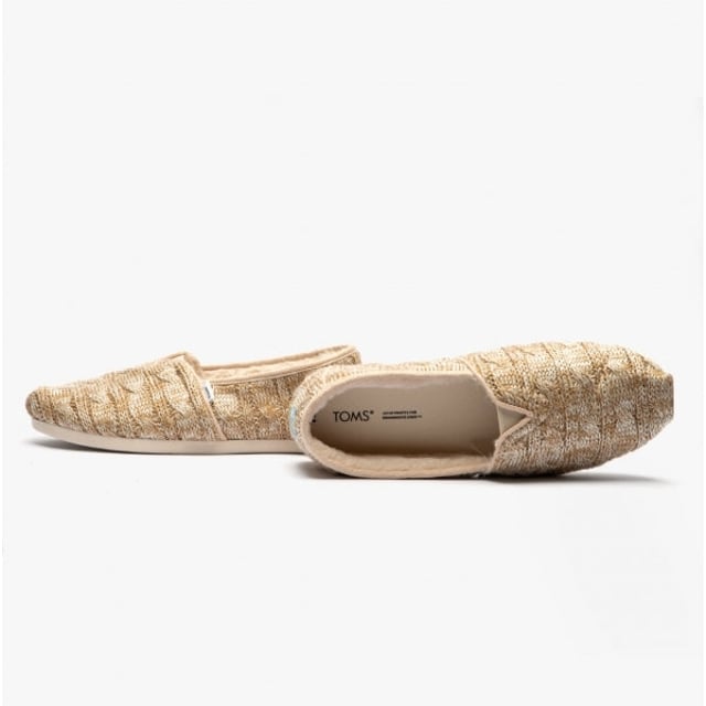 TOMS ALPARGATA Ladies Espadrille Natural

 Upper Material: Synthetic

Sole Material: Synthetic

Closure/Fastening: Slip-On

Features: Comfort

Toe Shape: Round

Shoe Width: Regular

Item Weight: 0.5 KG

Heel Height: Flat (Under 2.5cm)

Shoe Shaft Height: Low Top

Sandal Style: Sandals

Gift Boxed: No
Product Code: 10018904
