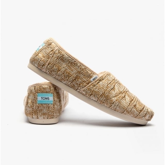 TOMS ALPARGATA Ladies Espadrille Natural

 Upper Material: Synthetic

Sole Material: Synthetic

Closure/Fastening: Slip-On

Features: Comfort

Toe Shape: Round

Shoe Width: Regular

Item Weight: 0.5 KG

Heel Height: Flat (Under 2.5cm)

Shoe Shaft Height: Low Top

Sandal Style: Sandals

Gift Boxed: No
Product Code: 10018904